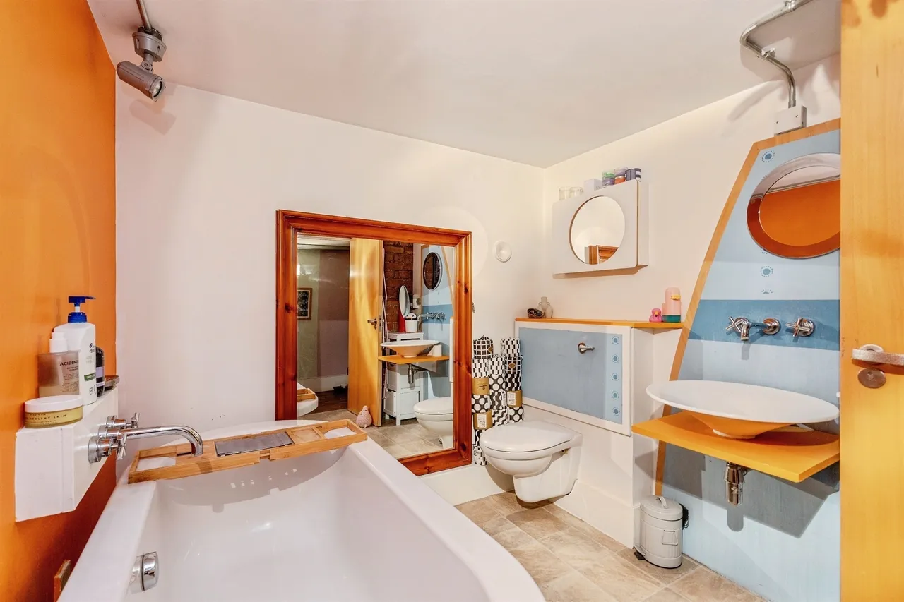 Queen Charlotte Street, Bristol, BS1, photo 17