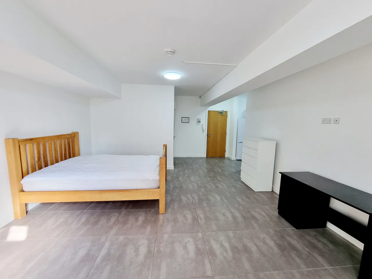 Burnside Road, LG2 Dagenham, RM8, photo 2
