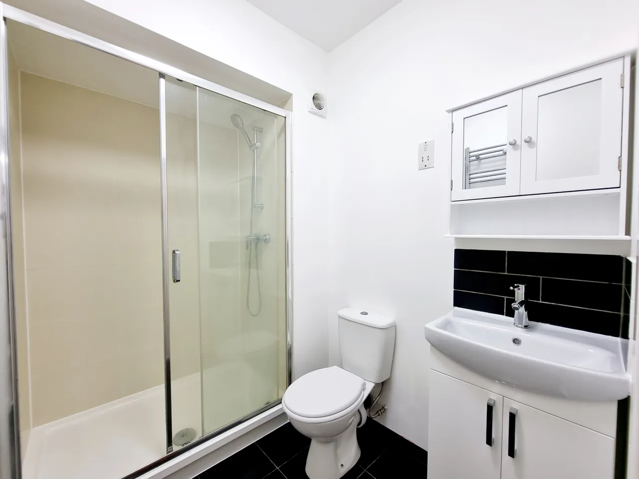 Burnside Road, LG2 Dagenham, RM8, photo 12