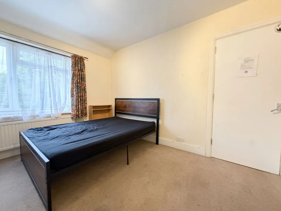 Mill Avenue, Uxbridge, UB8, photo 9