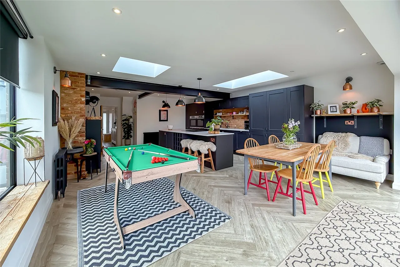 Marford Road, St. Albans, Hertfordshire, AL4 8AY, photo 4
