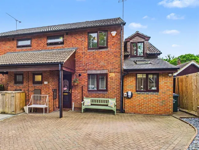 4 bed house for sale — Keymer Road, Southgate