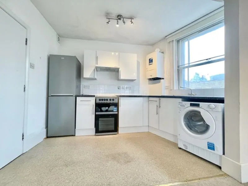 100 Upper Street, London N1 0NP, photo 2