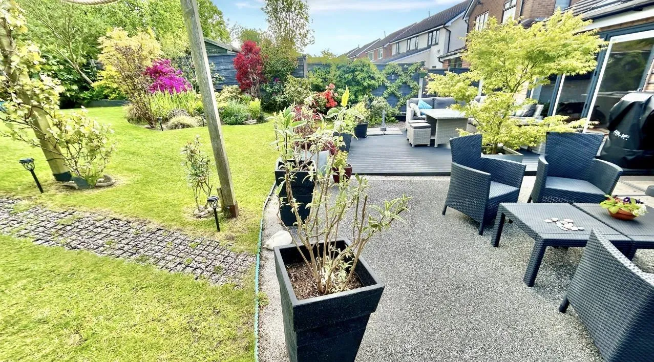 Salisbury Avenue, Hopwood, OL10, photo 34