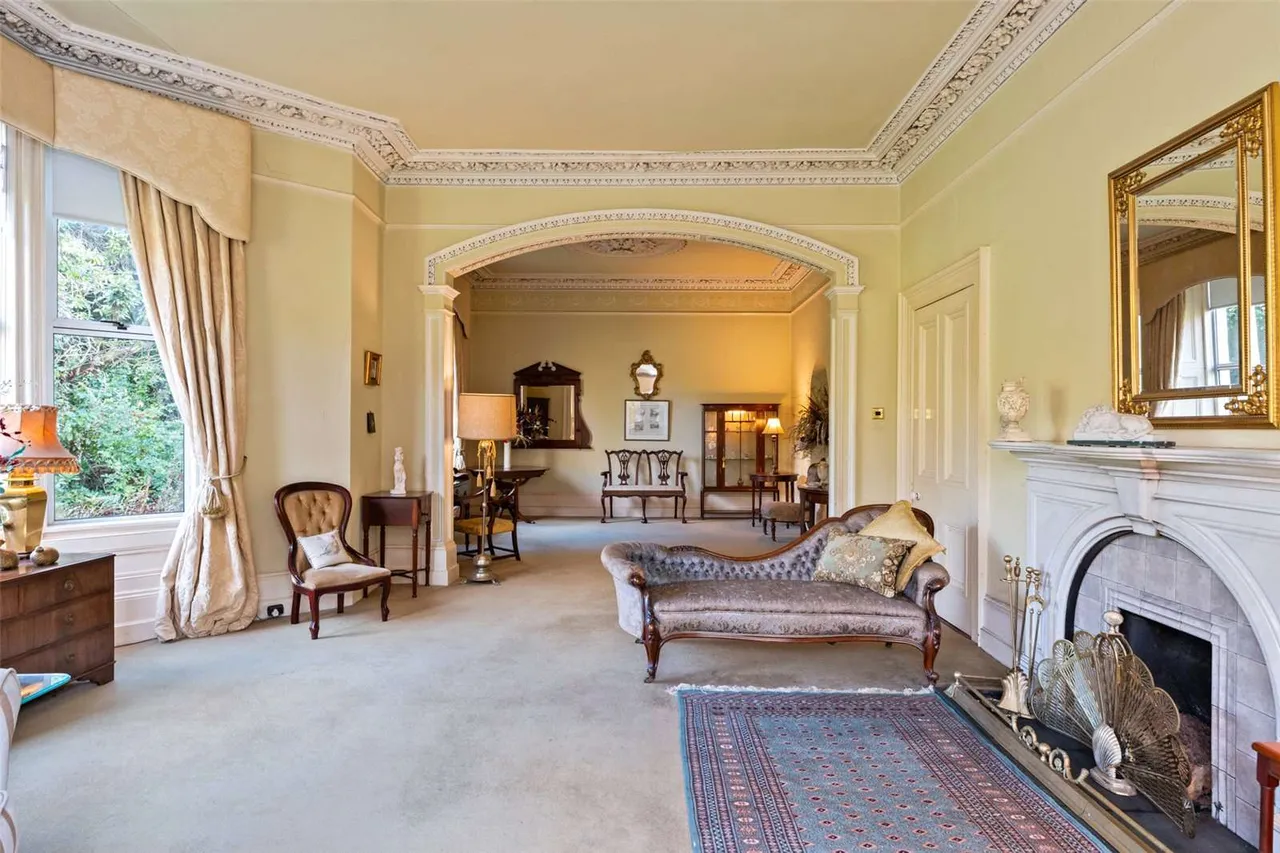 Glenlyon, Victoria Road, Holywood, County Down, BT18 9BG, photo 11
