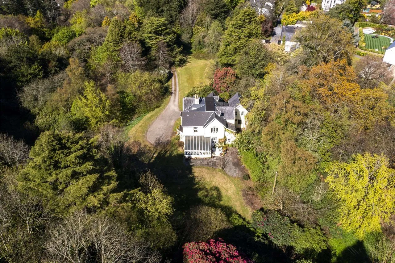Glenlyon, Victoria Road, Holywood, County Down, BT18 9BG, photo 4