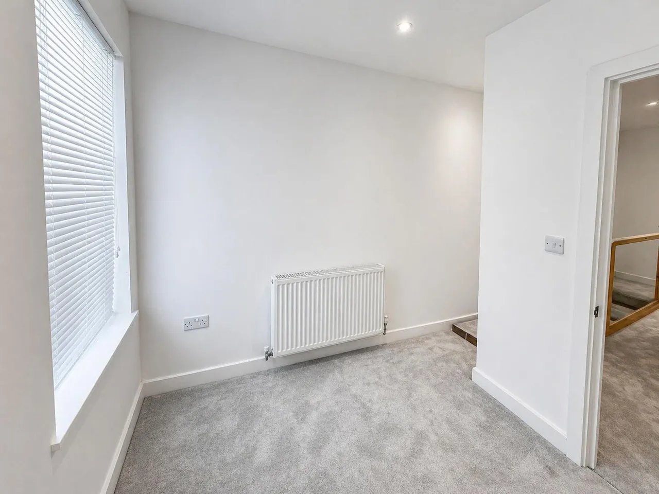 Clifton Crescent, Aberdare, CF44, photo 15