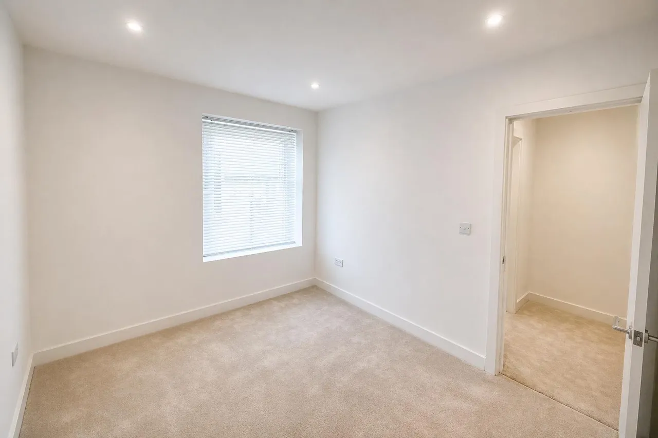 Clifton Crescent, Aberdare, CF44, photo 14