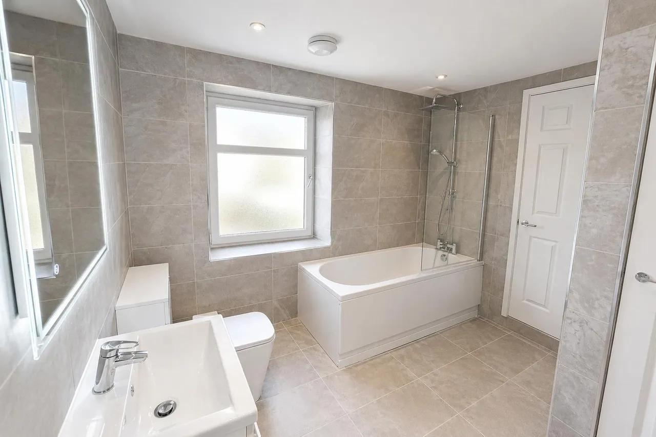 Clifton Crescent, Aberdare, CF44, photo 10