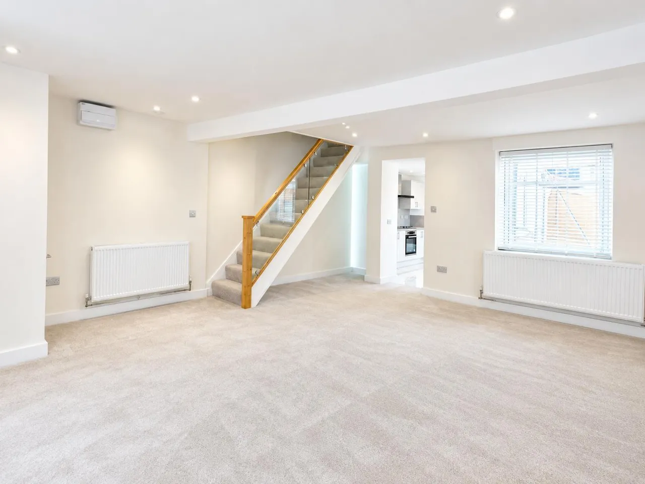 Clifton Crescent, Aberdare, CF44, photo 4