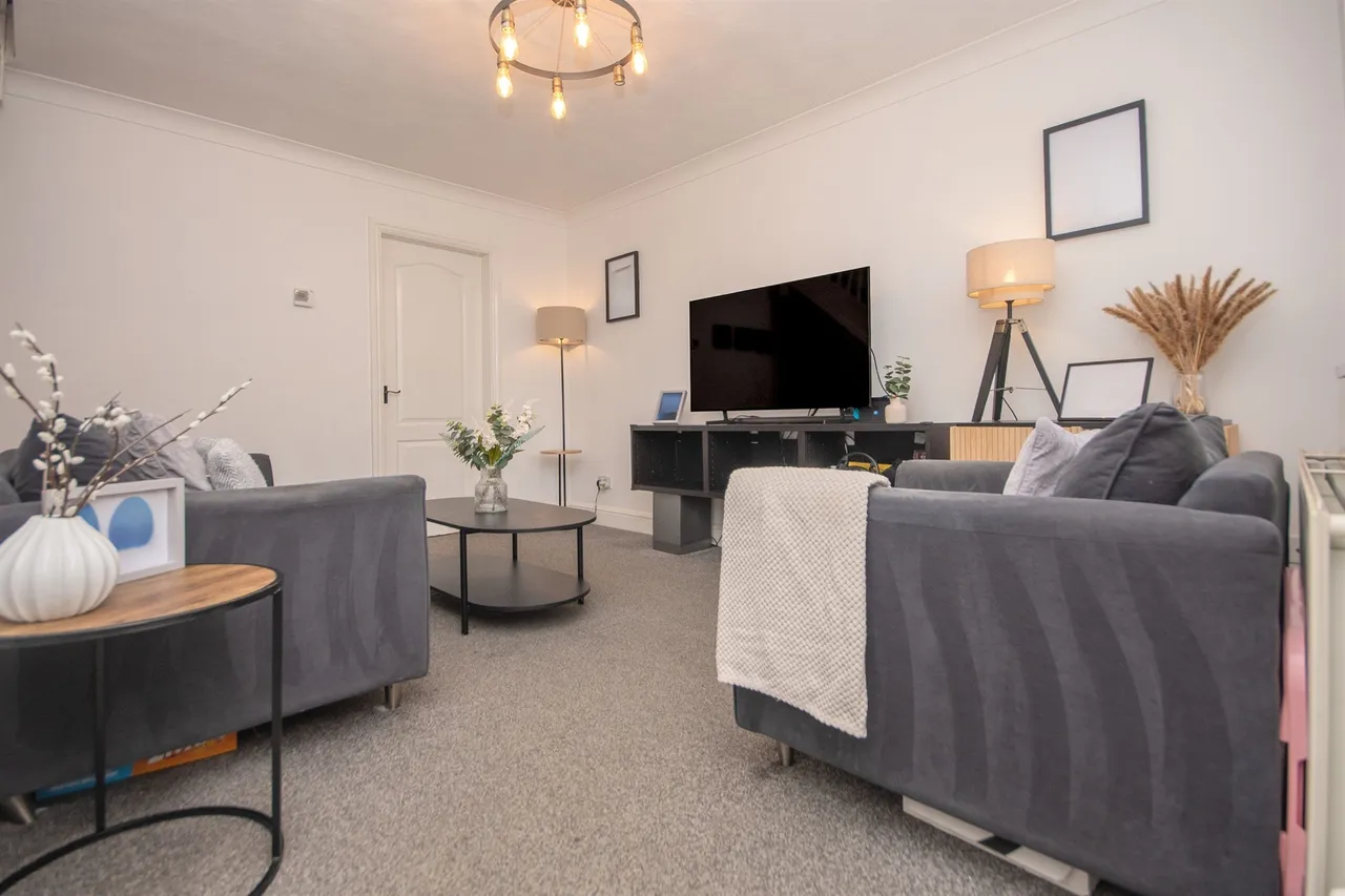 Plough Close, Kettering, NN14, photo 5