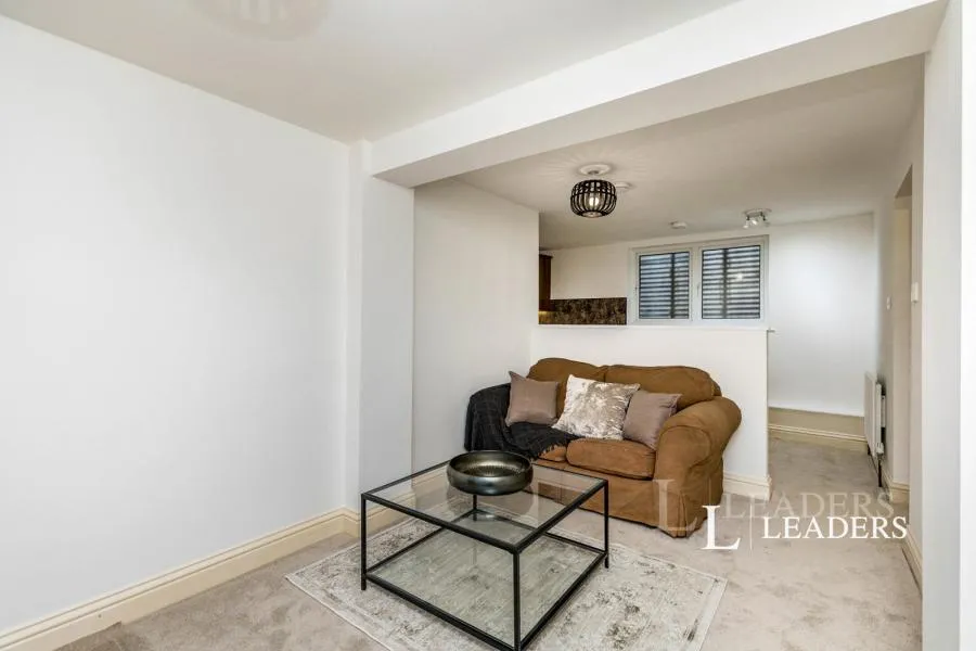 New Street, Horsham, RH13, photo 6