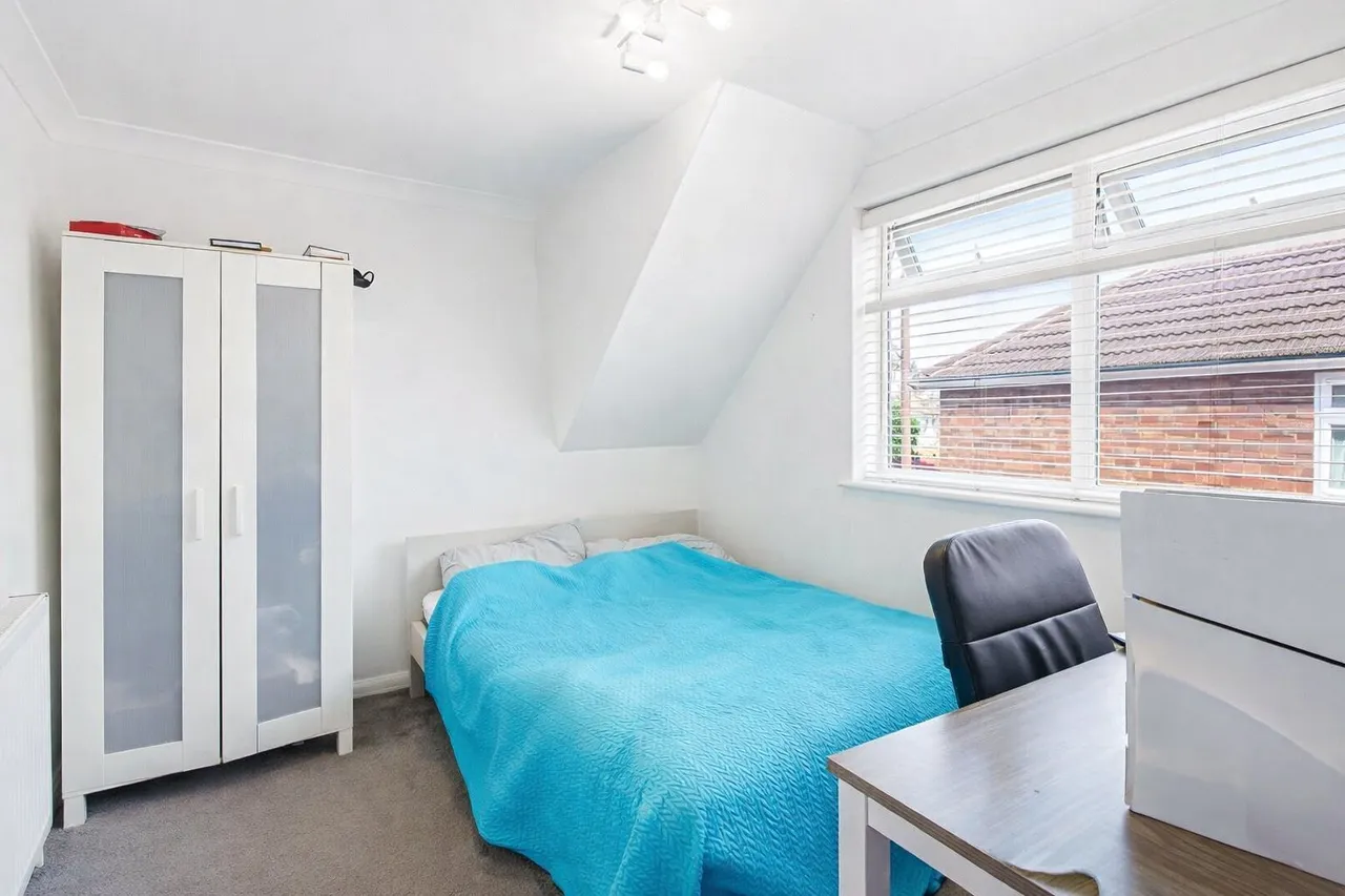 Wren Close, Leigh-on-Sea, Essex, SS9, photo 10
