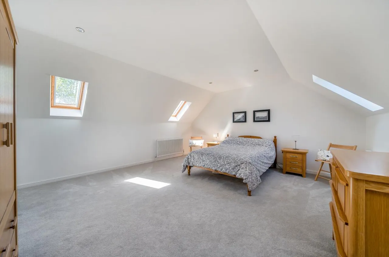Stunning Contemporary Residence, Grafty Green, photo 28