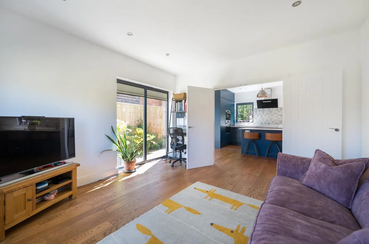 Stunning Contemporary Residence, Grafty Green, photo 5