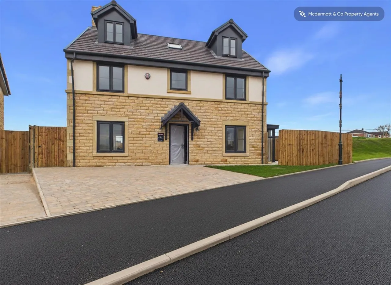Bluebell Meadows, Woodhouses Village, M35, photo 6