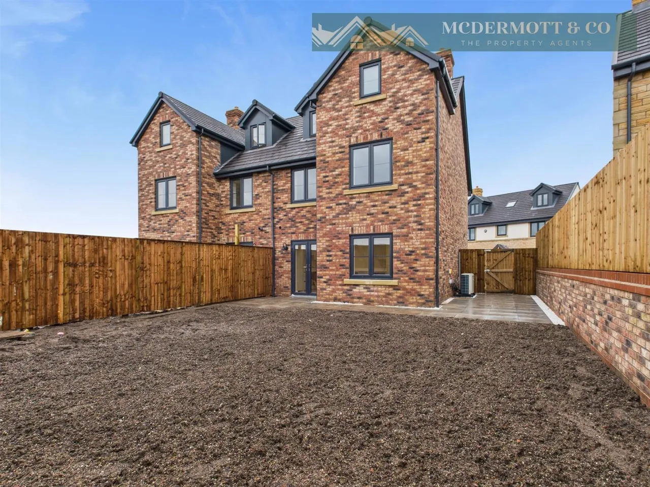 Bluebell Meadows, Woodhouses Village, M35, photo 12