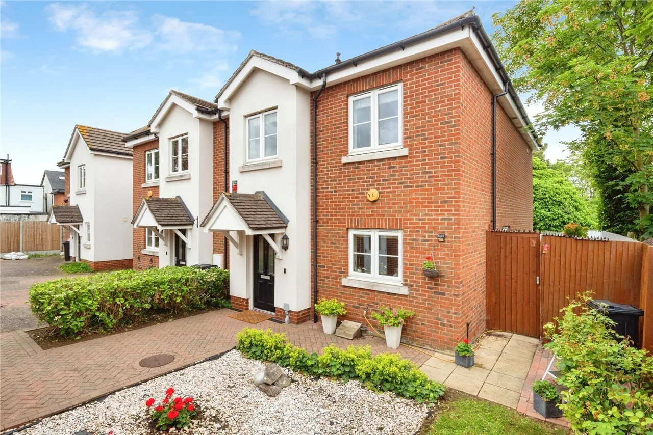Lindale Close, ILFORD, Essex, IG4, photo 19