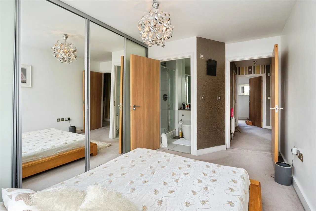 Lindale Close, ILFORD, Essex, IG4, photo 10