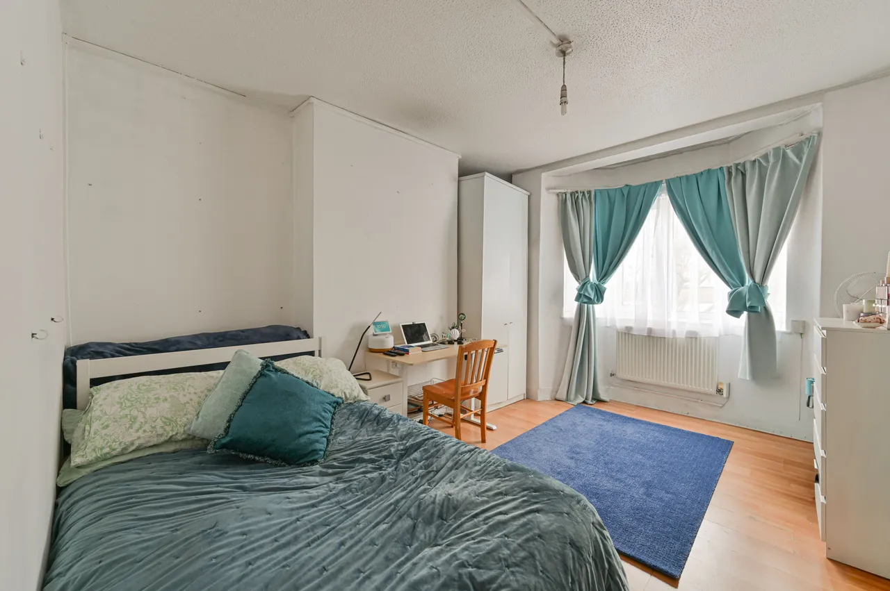 57 Jean House, Tooting Grove, London, photo 2