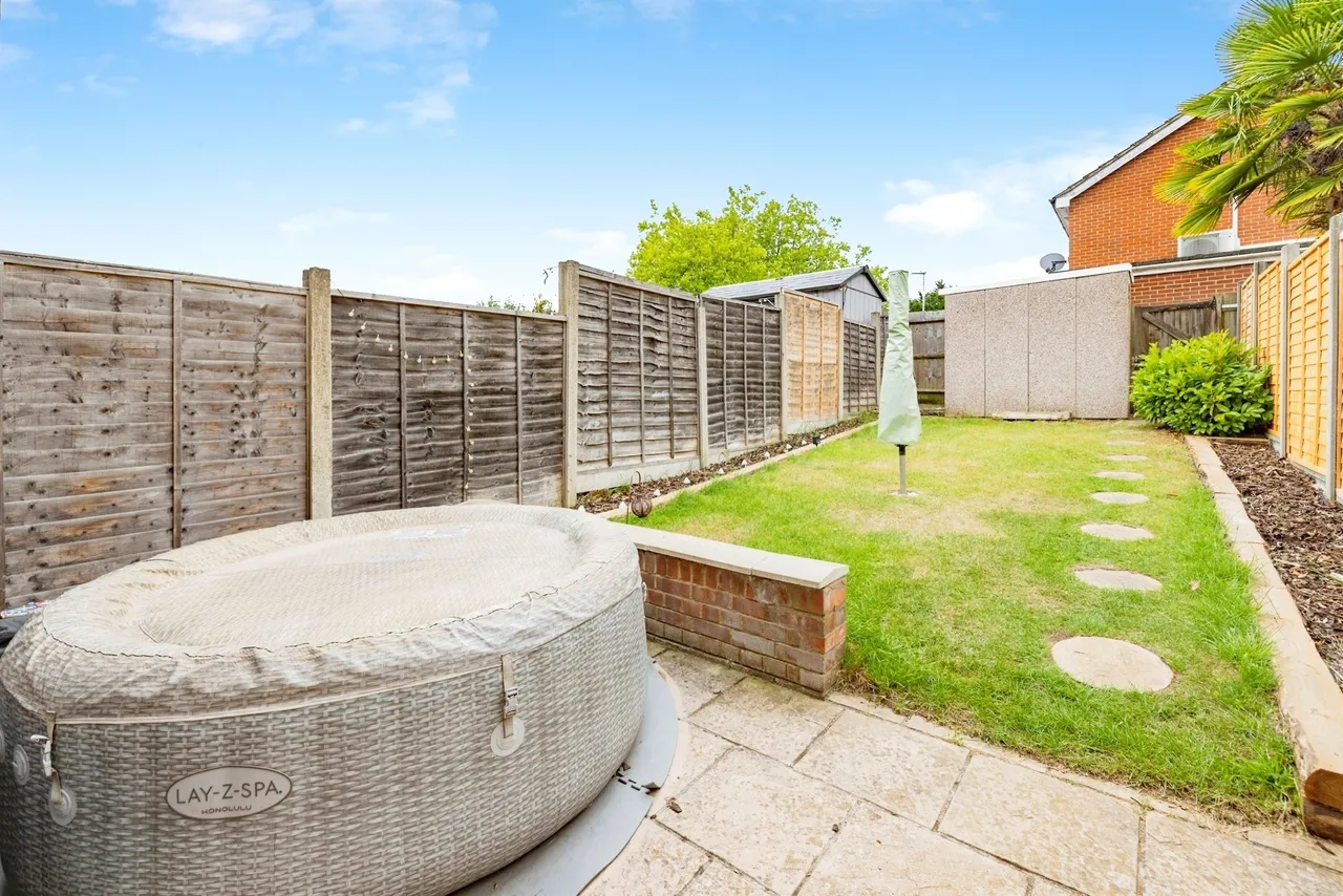 Cooks Mead, Bushey, photo 4