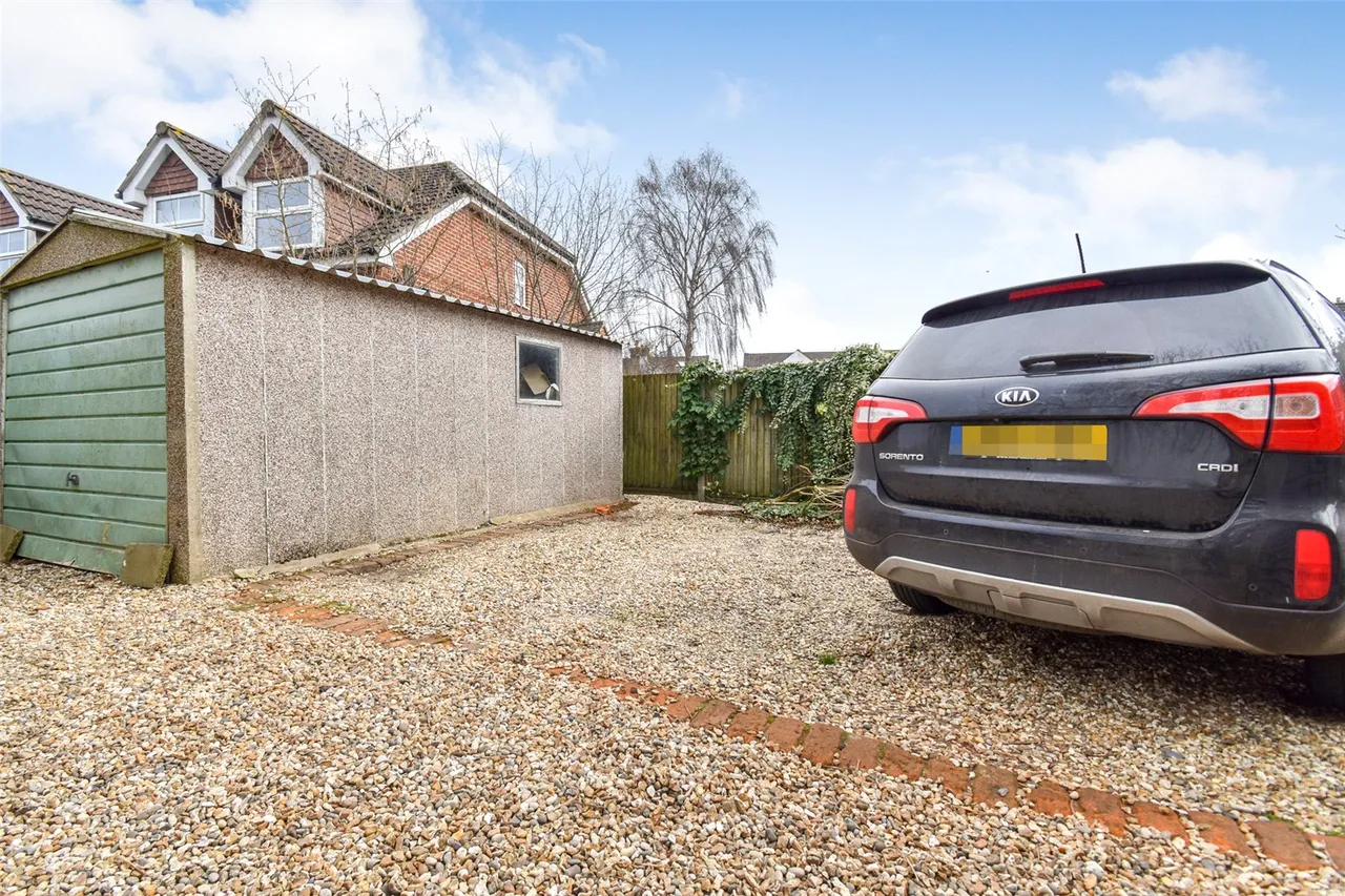 Lower Newport Road, Aldershot, Hampshire, GU12 4QB, photo 5