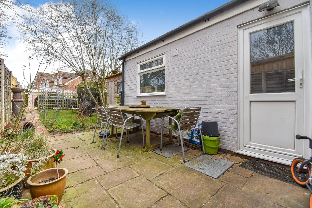 Lower Newport Road, Aldershot, Hampshire, GU12 4QB, photo 10