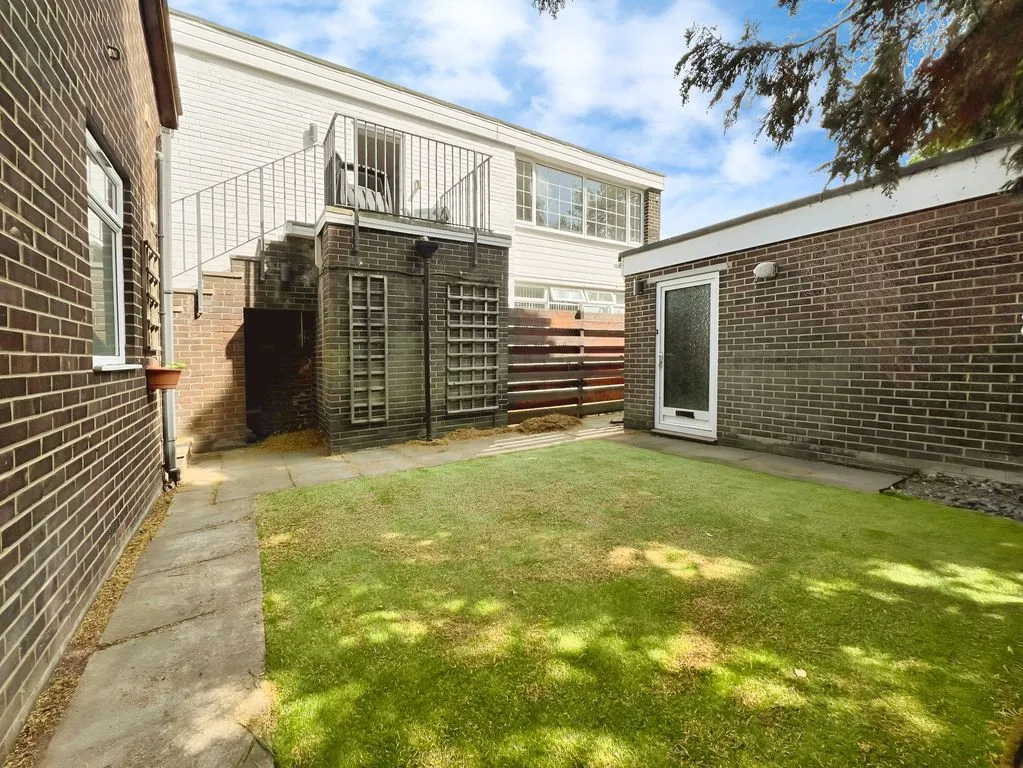 Newcastle Upon Tyne NE20 9DT, NE20, photo 22