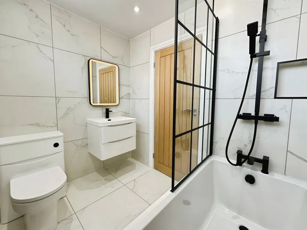 Newcastle Upon Tyne NE20 9DT, NE20, photo 20