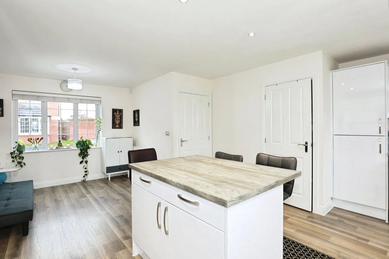 Alfred King Close, CREWE, Cheshire, CW2, photo 6