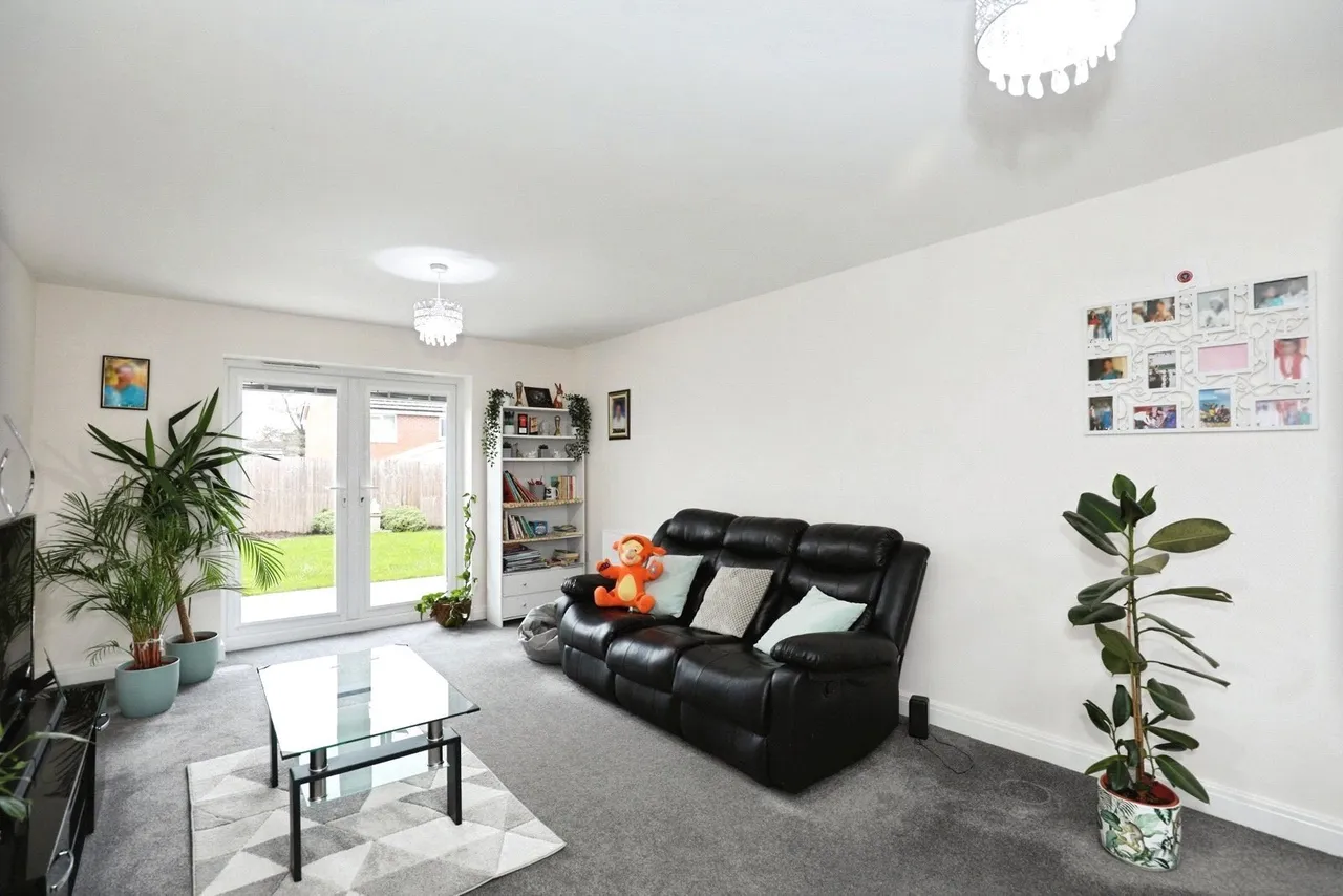 Alfred King Close, CREWE, Cheshire, CW2, photo 2