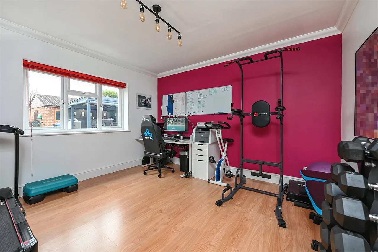 Shawfield Road, Ash, Guildford, Surrey, GU12 6SQ, photo 7