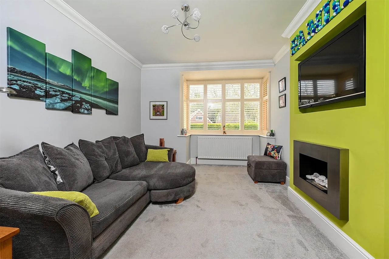 Shawfield Road, Ash, Guildford, Surrey, GU12 6SQ, photo 4