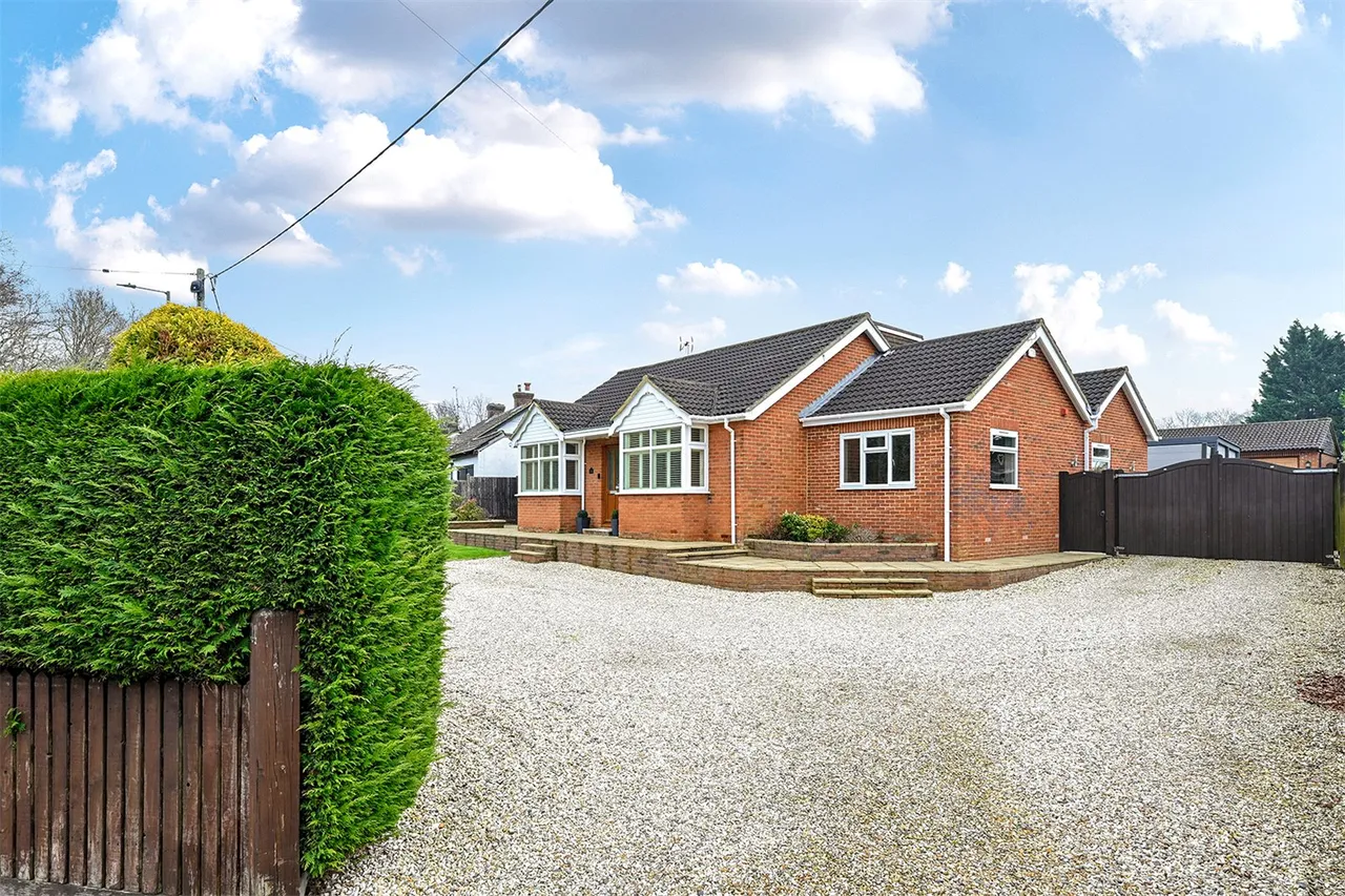 Shawfield Road, Ash, Guildford, Surrey, GU12 6SQ, photo 21
