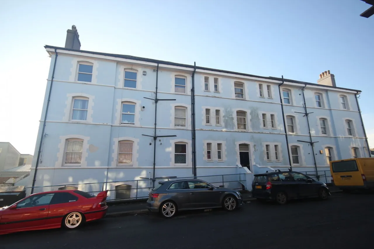 George Place, Stonehouse, photo 7