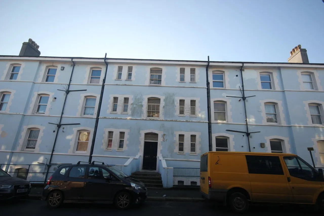 George Place, Stonehouse, photo 9