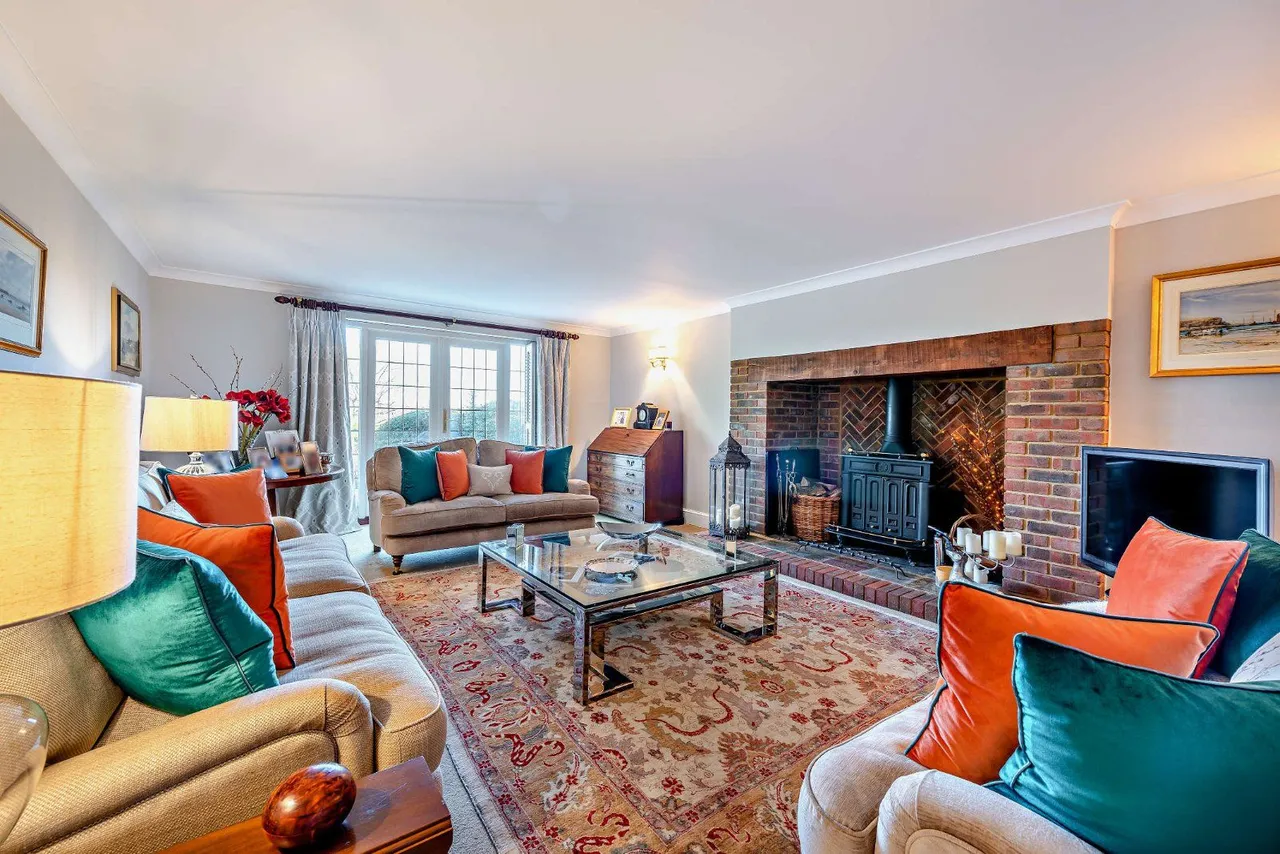 Farnham Lane, Haslemere, Surrey, GU27 1EU, photo 5