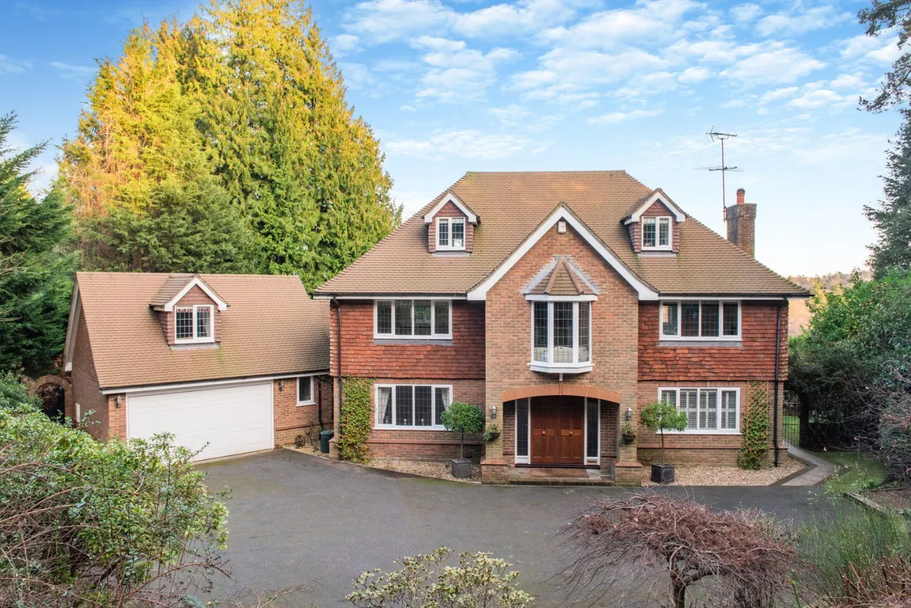 Farnham Lane, Haslemere, Surrey, GU27 1EU, photo 8