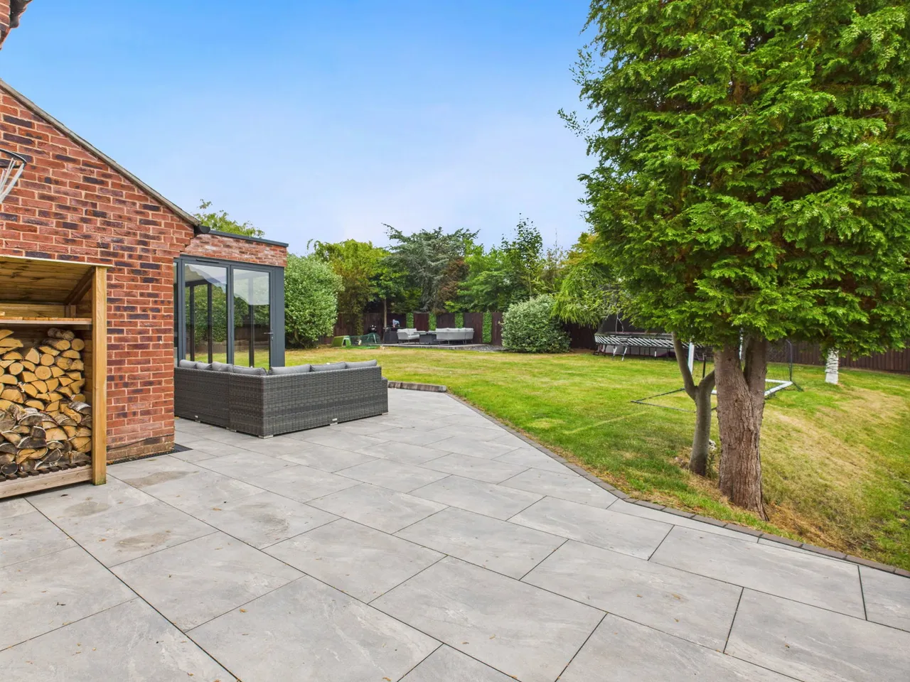 Kingsdown Close, Weston, CW2, photo 39