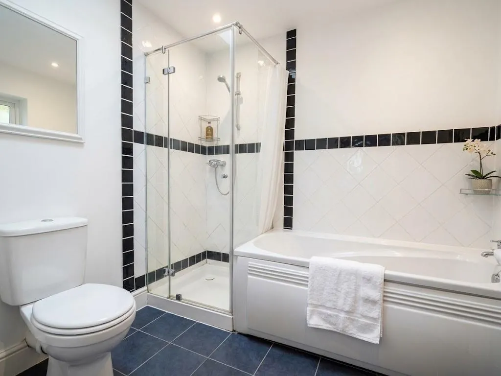 Devonshire Road, Mill Hill, NW7, photo 10