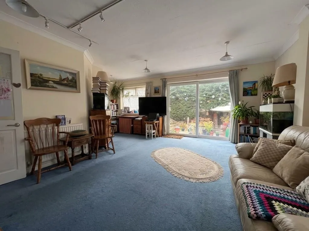 Devonshire Road, Mill Hill, NW7, photo 3