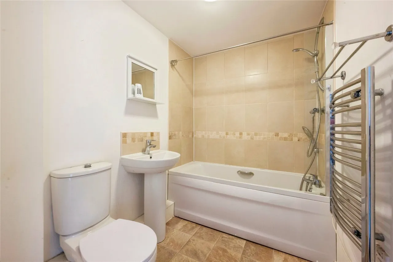 Windermere Drive, Doncaster, South Yorkshire, DN4, photo 4