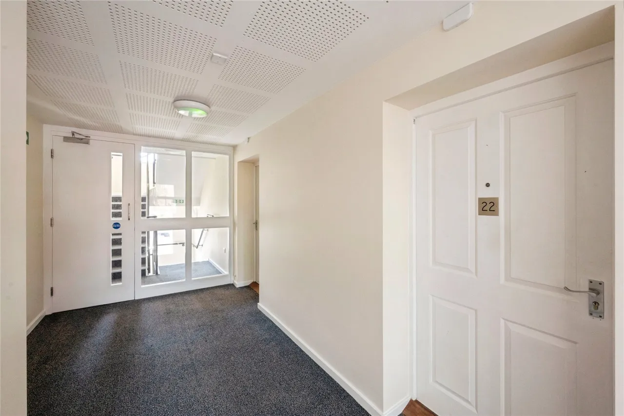 Windermere Drive, Doncaster, South Yorkshire, DN4, photo 12