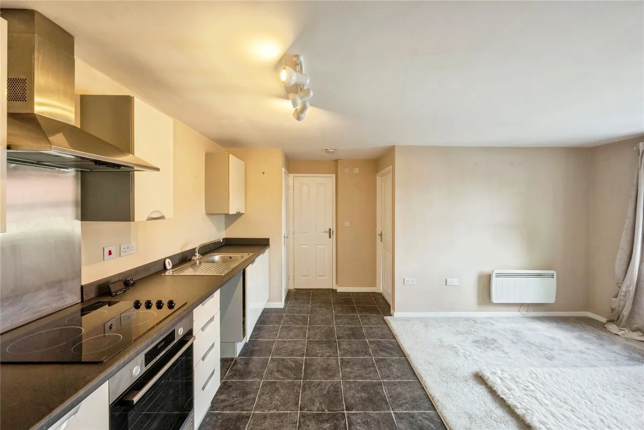 Windermere Drive, Doncaster, South Yorkshire, DN4, photo 2