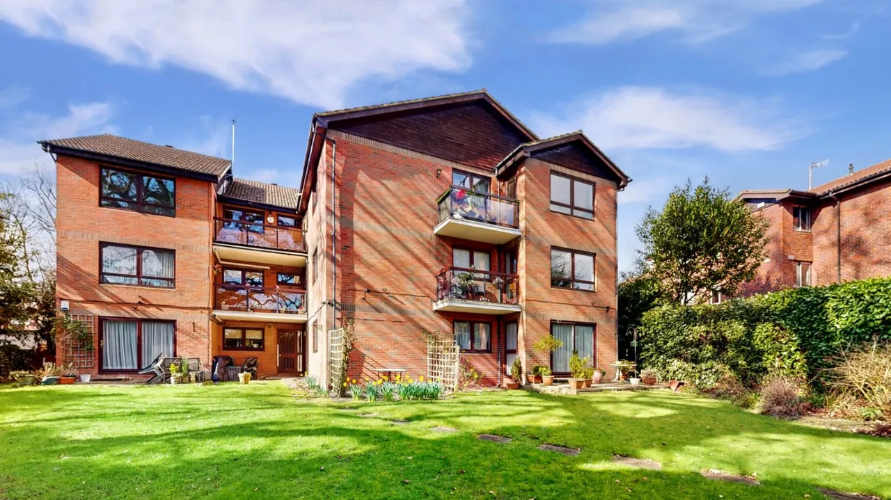 Gordon Avenue, Stanmore, HA7, photo 11
