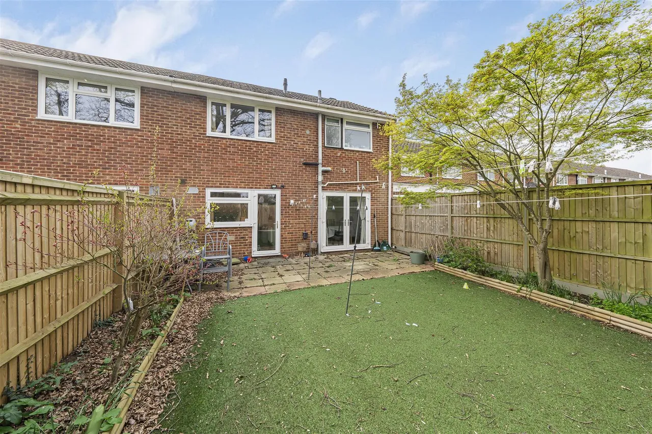 Birch Grove, Windsor, Berkshire, SL4 5RT, photo 15