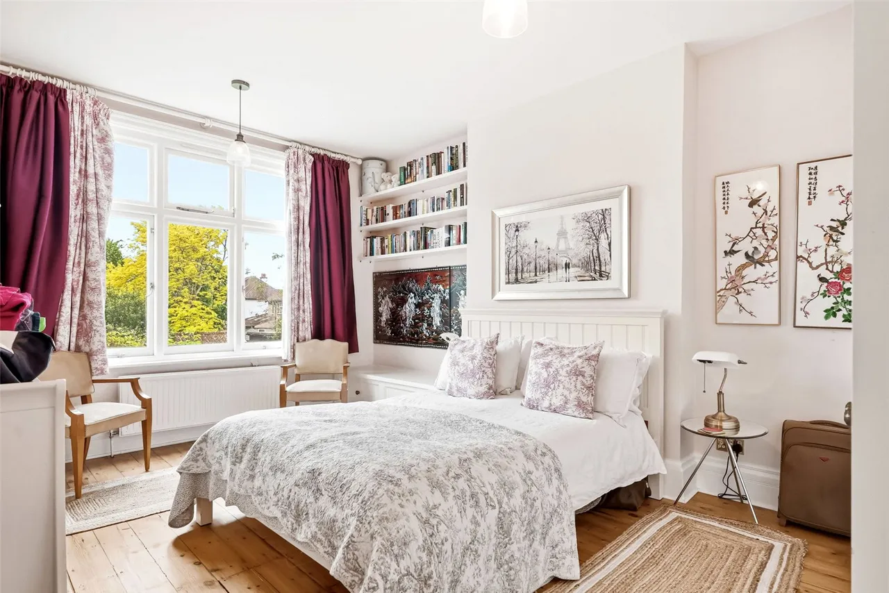 Broom Road, Teddington, TW11 9NY, photo 9