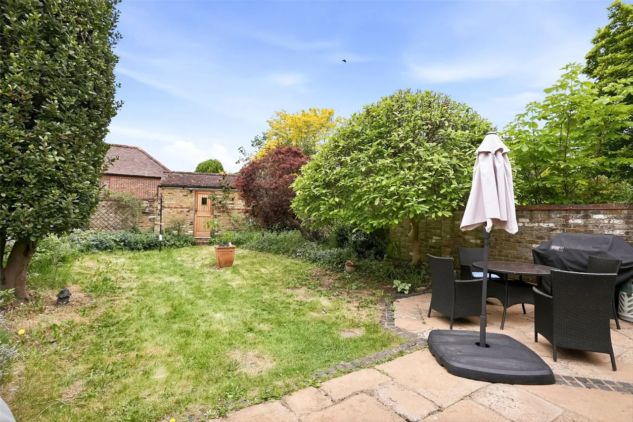 Broom Road, Teddington, TW11 9NY, photo 13
