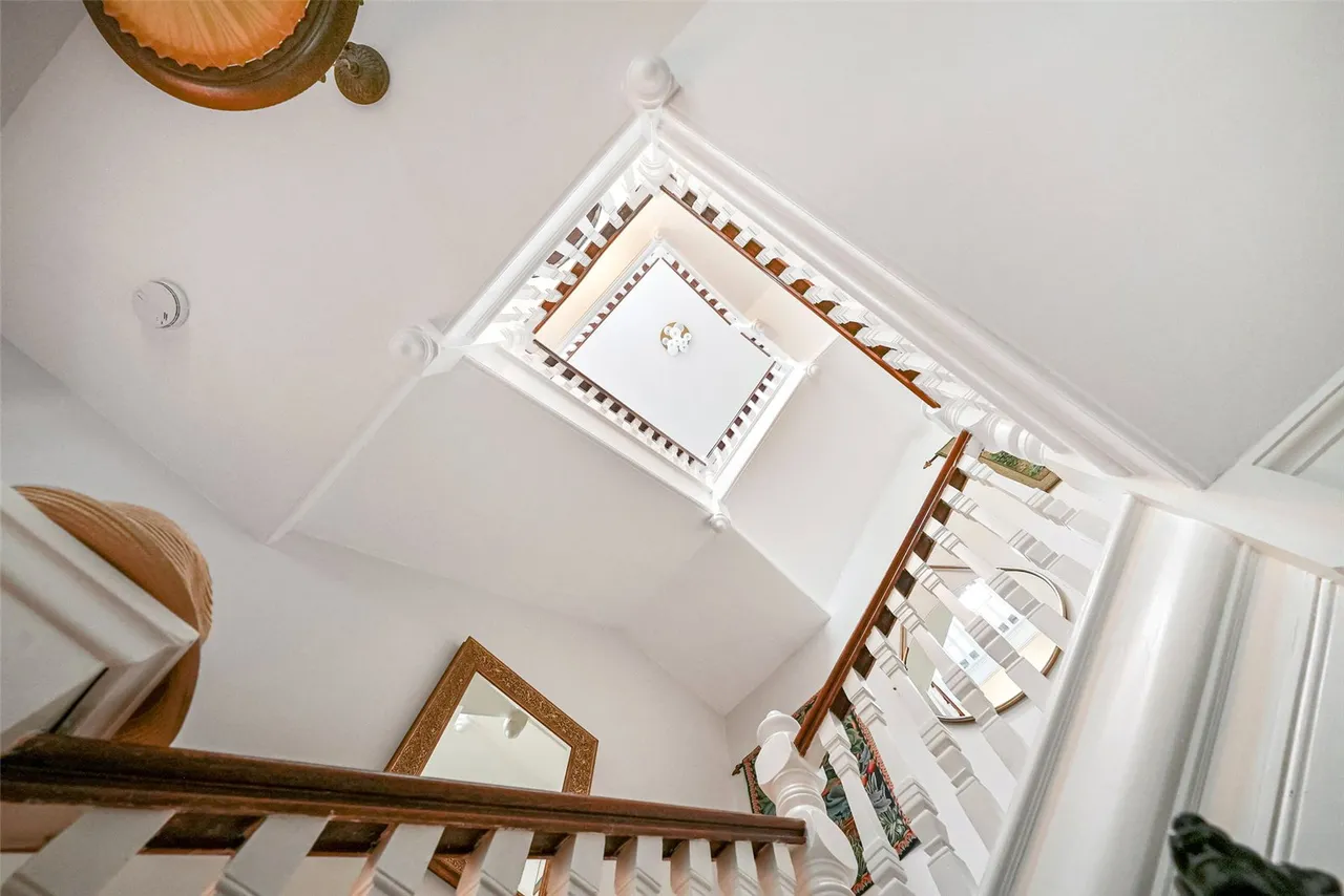 Broom Road, Teddington, TW11 9NY, photo 8