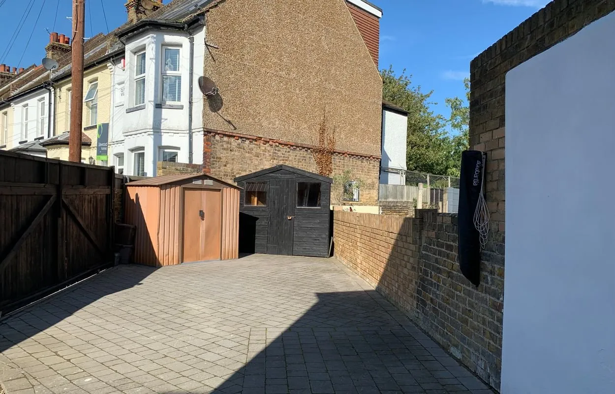 Manston Road, Ramsgate, CT11, photo 5